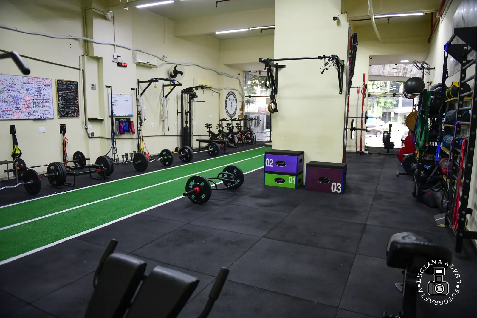 Vista geral da sala de treino de força do Secret Fitness